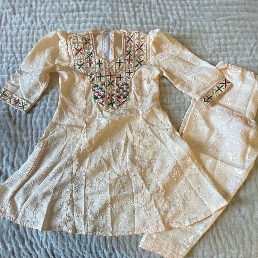 Cream Blush Salwar Kameez Kurta 2-Piece Royal Set Fairy Princess Costume Indian